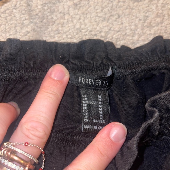 Forever 21 Black Ruffled Crop Top - Picture 2 of 3